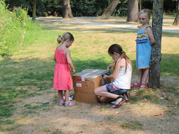 modelmaking outdoors in the park